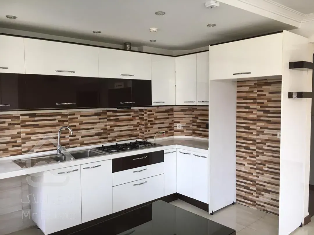 فروش 122 متری نیاوران