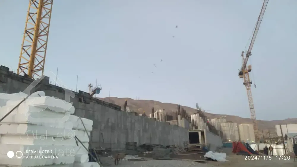 پیش فروش آپارتمان 92 متر در چیتگر مناسب سرمایه گذاری سند تک برگ