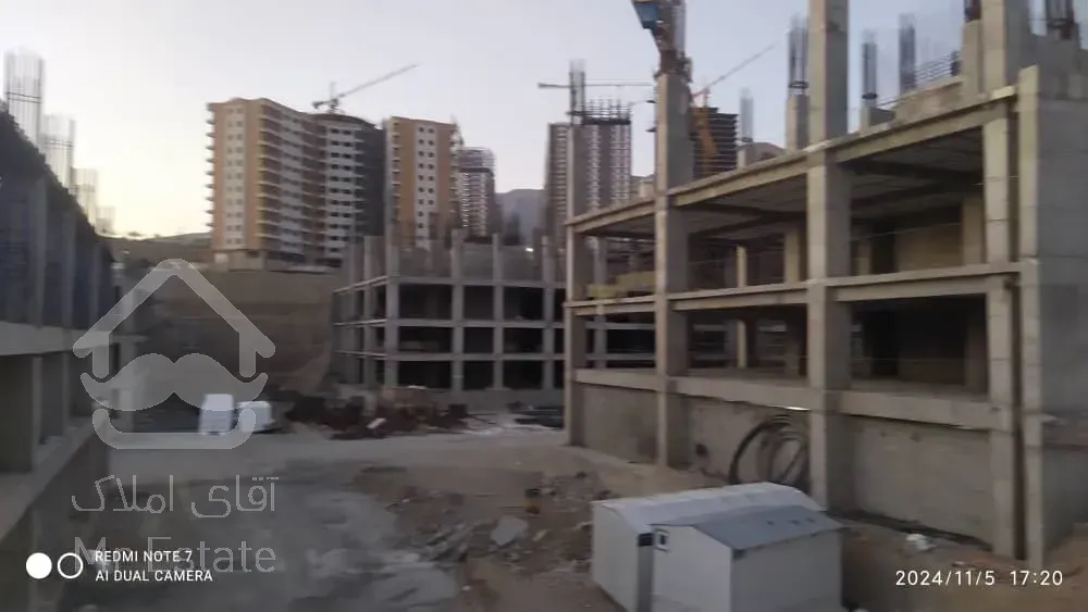 واحد 80 متری دو خوابه سوپر لوکس در چیتگر