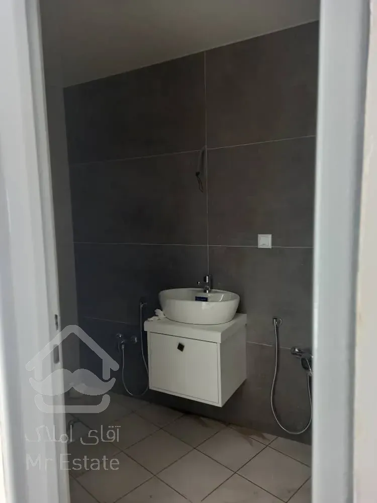 فروش آپارتمان ۱۰۰متری بازسازی شده شهر زیبا