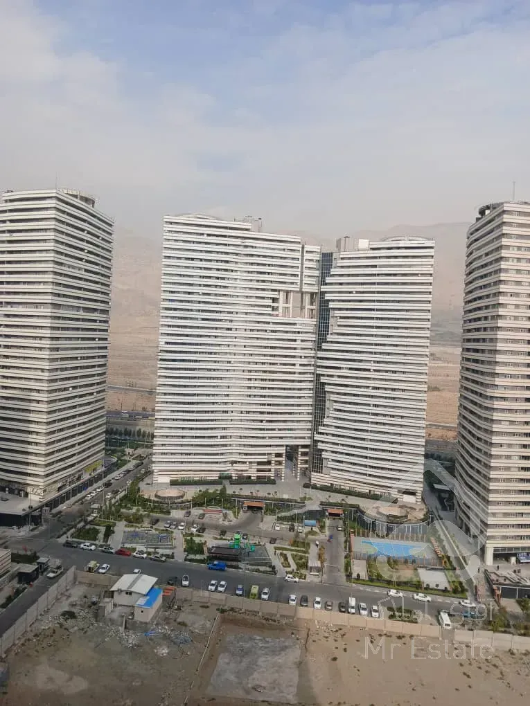 واحد ۱۰۹متری لاکچری در لوکیشن عالی سند تک برگ