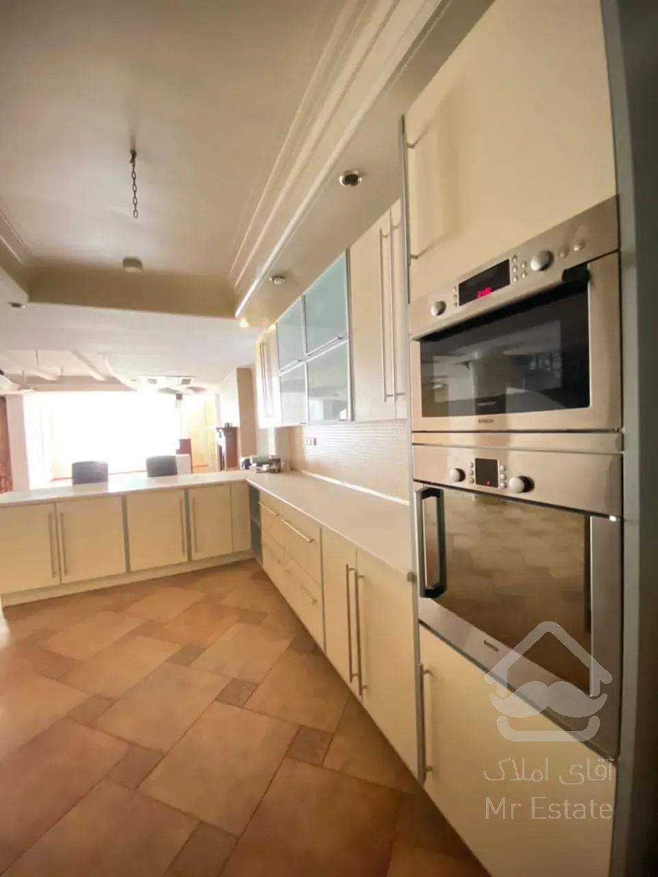 رهن و اجاره آپارتمان 270 متر در فرمانیه