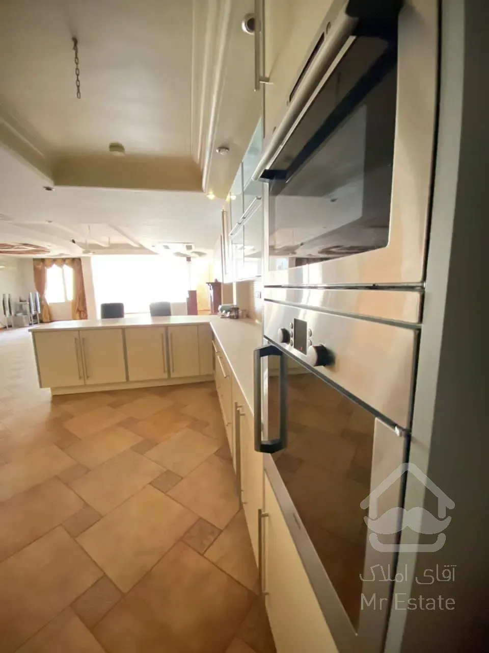 رهن و اجاره آپارتمان 270 متر در فرمانیه