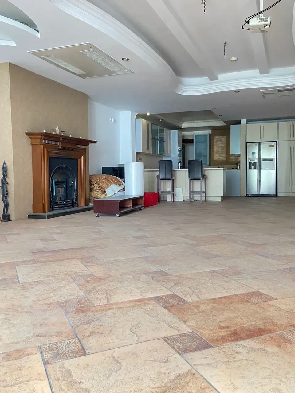 رهن و اجاره آپارتمان 270 متر در فرمانیه