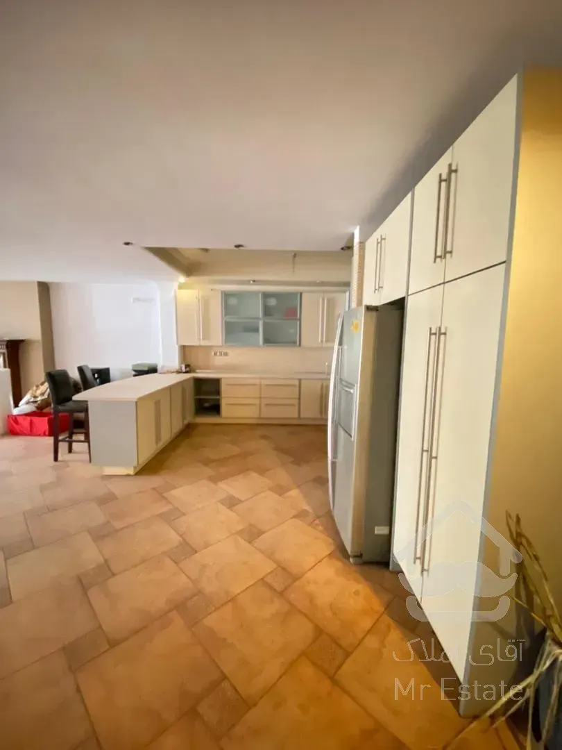 رهن واجاره آپارتمان 250 متری در فرمانیه