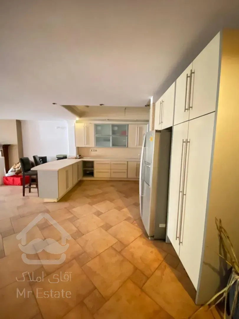 رهن و اجاره  آپارتمان 250 متر در  فرمانیه