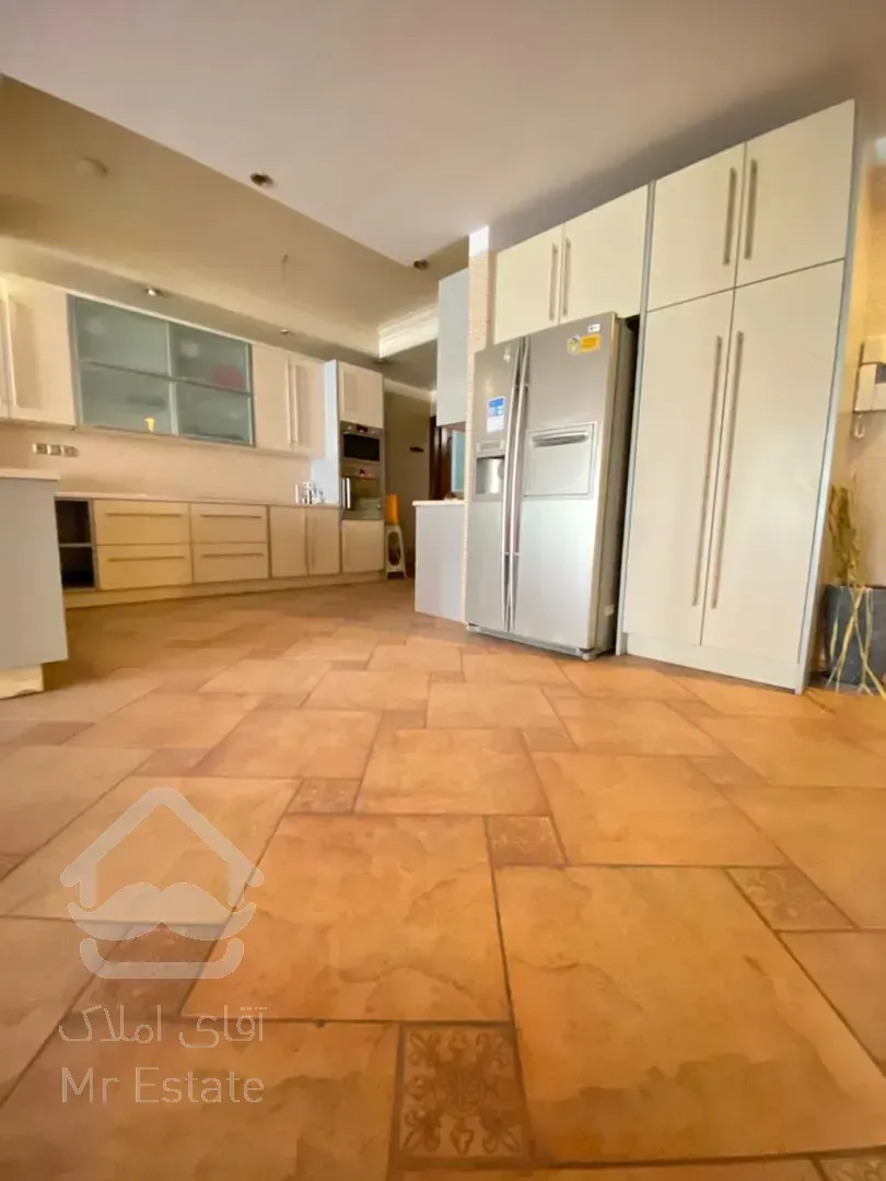 رهن و اجاره آپارتمان 270 متر در فرمانیه