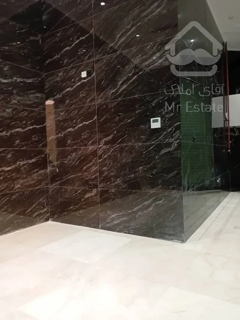 برج لاله لوکس