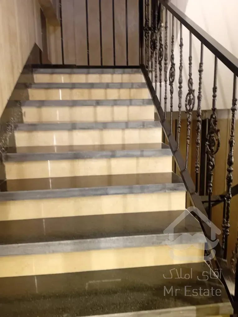 برج لوکس ۱۱۶ متری