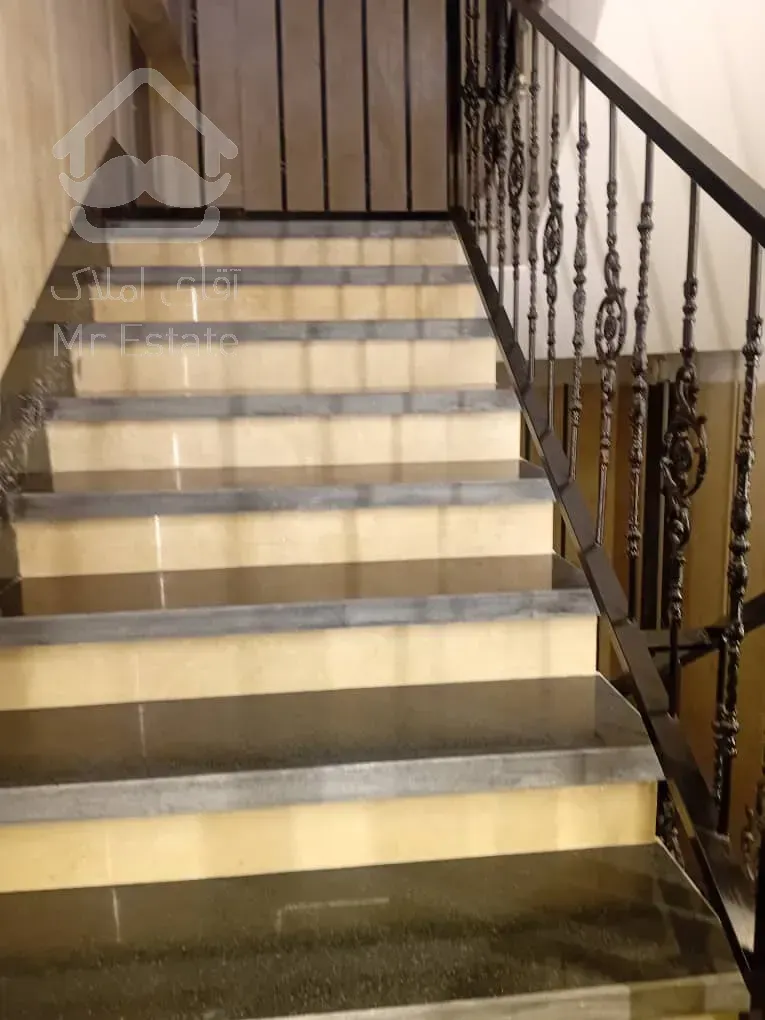 برج لاله لوکس