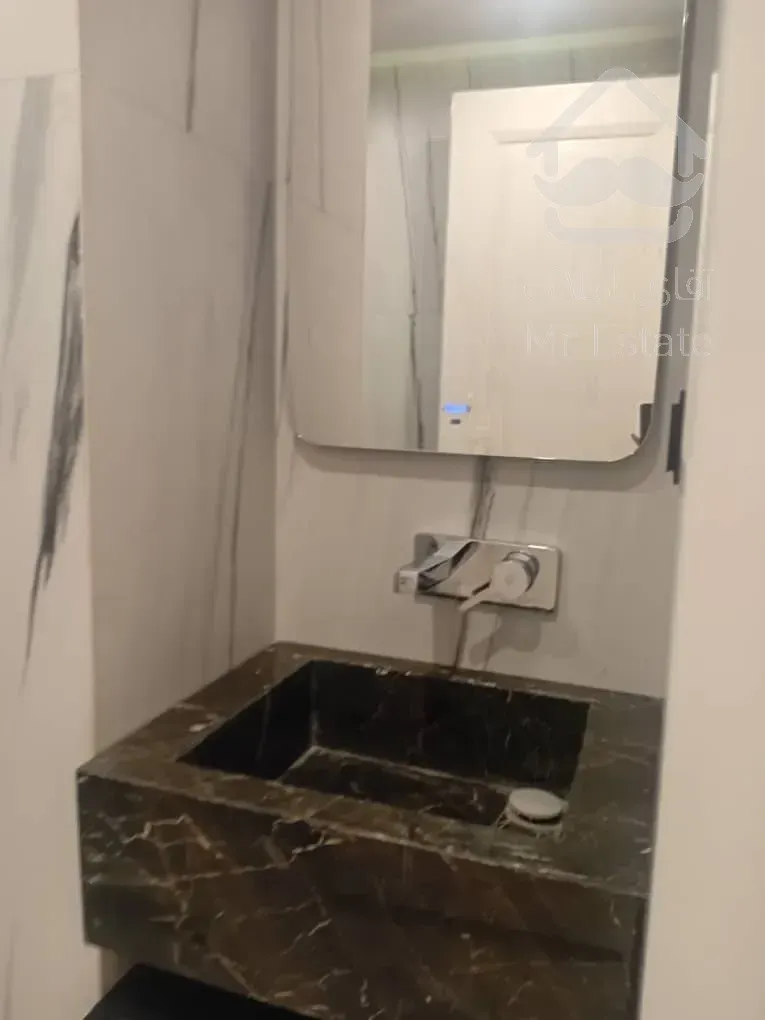 برج لوکس ۱۱۶ متری