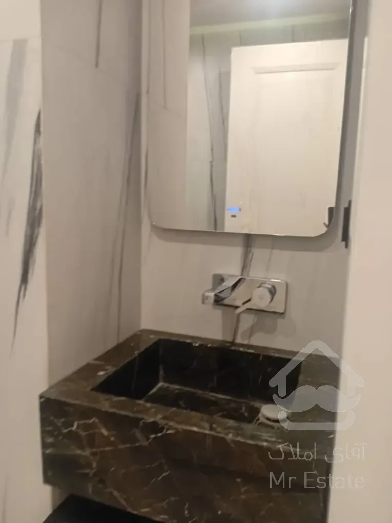 برج لاله ۱۱۶متری/اقدسیه