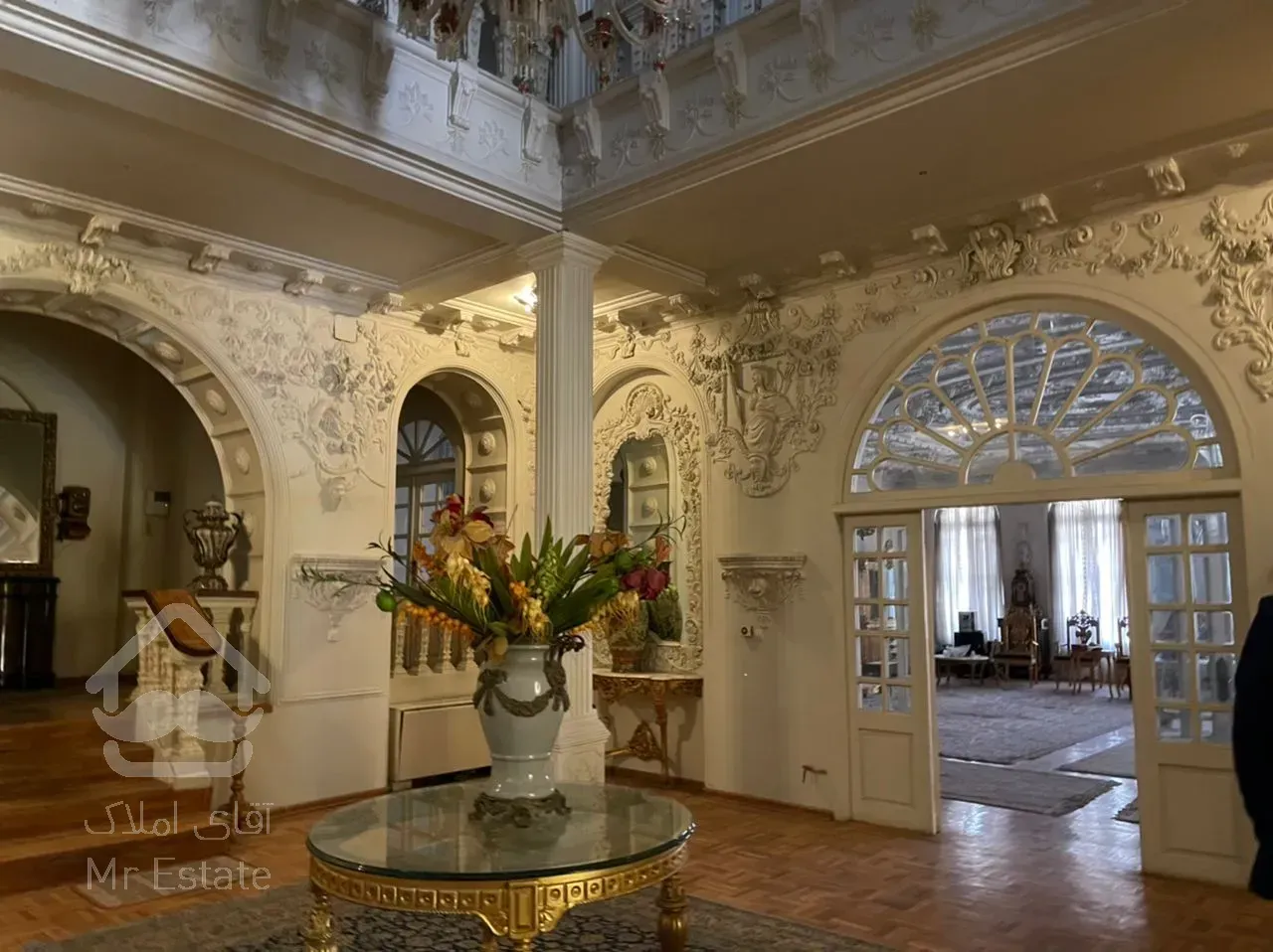 فروش ویلایی بی نظیر ۷۰۰متری دو کله نیاوران