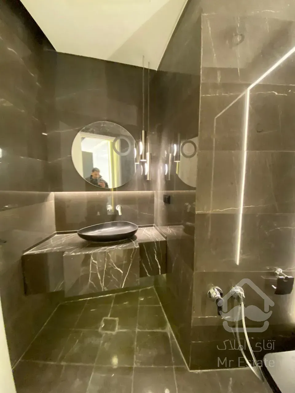 رهن و اجاره آپارتمان نیاوران 200 متر 2پارکینگ منطقه 1