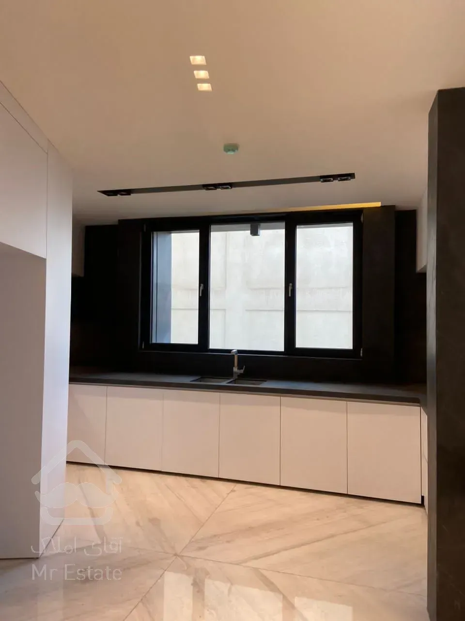 رهن و اجار آپارتمان 200 متر مدرن منطقه 1