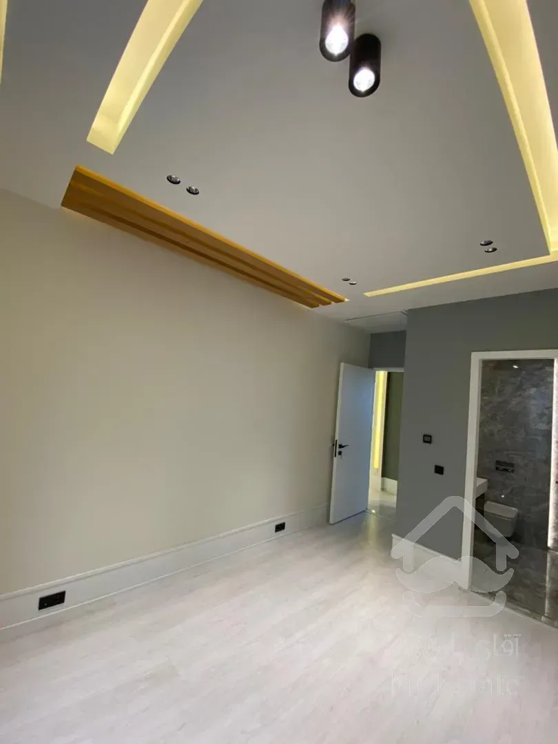 2۱۰متر فرمانیه رهن کامل 2پارکینگ روف گاردن