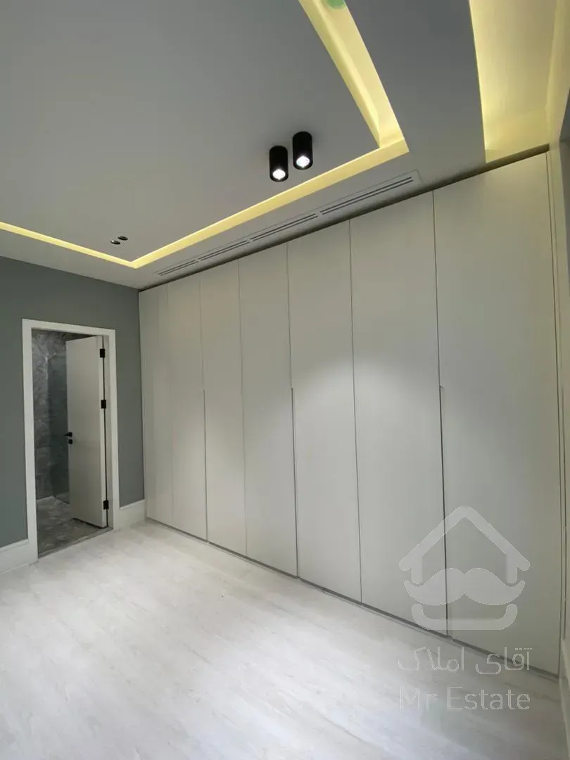 2۱۰متر فرمانیه رهن کامل 2پارکینگ روف گاردن