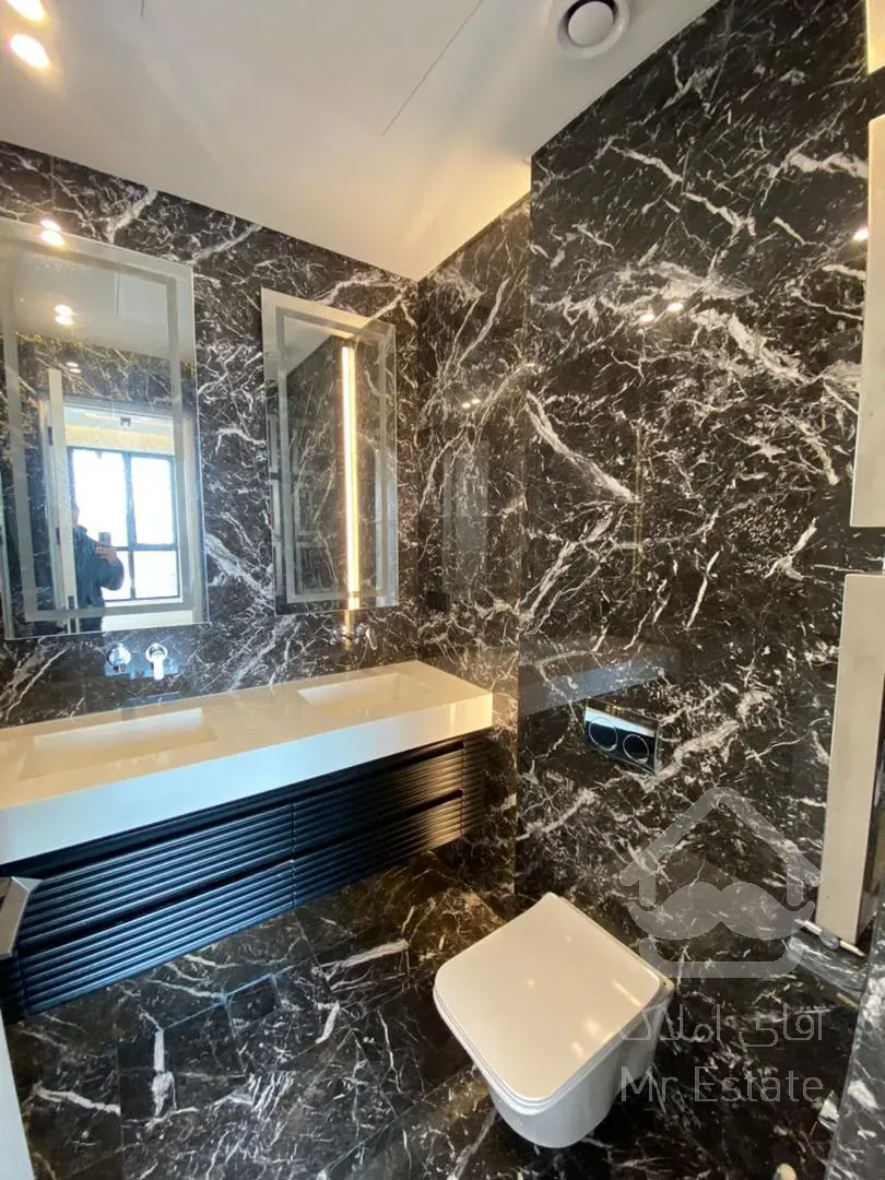 2۱۰متر فرمانیه رهن کامل 2پارکینگ روف گاردن