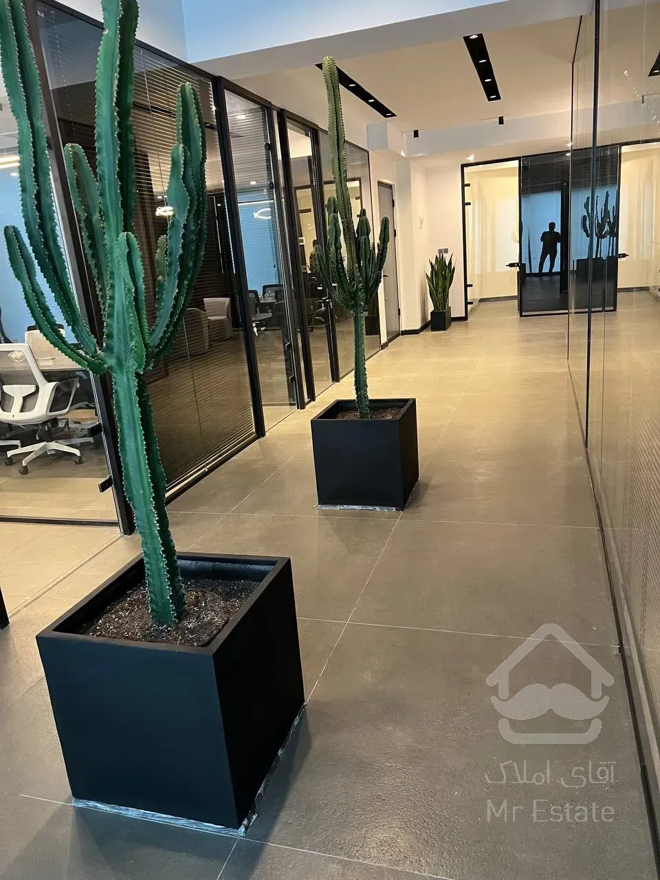 برج لاله ۱۱۶متری/اقدسیه