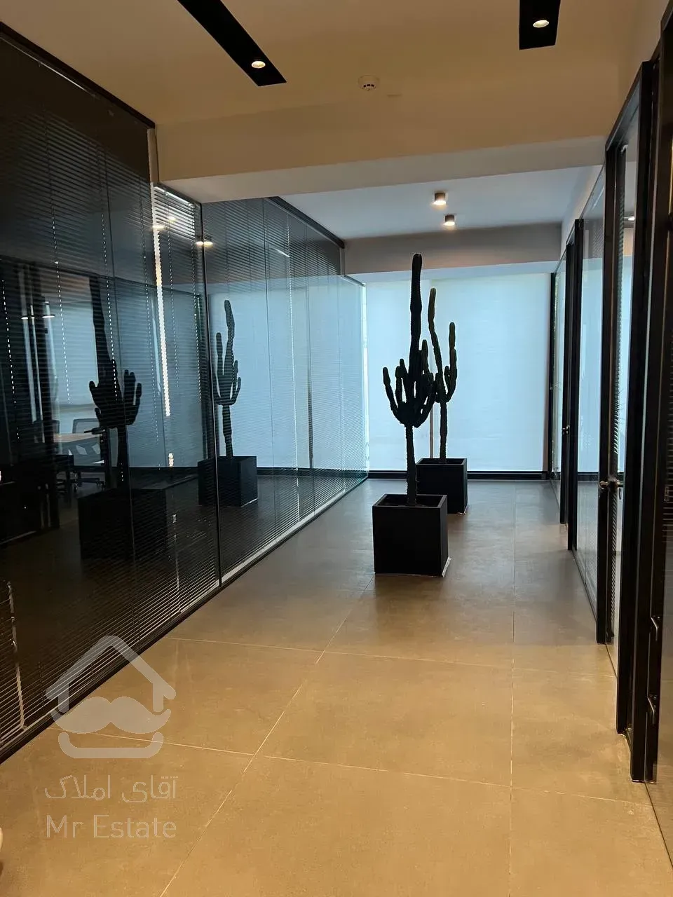 برج لوکس اقدسیه