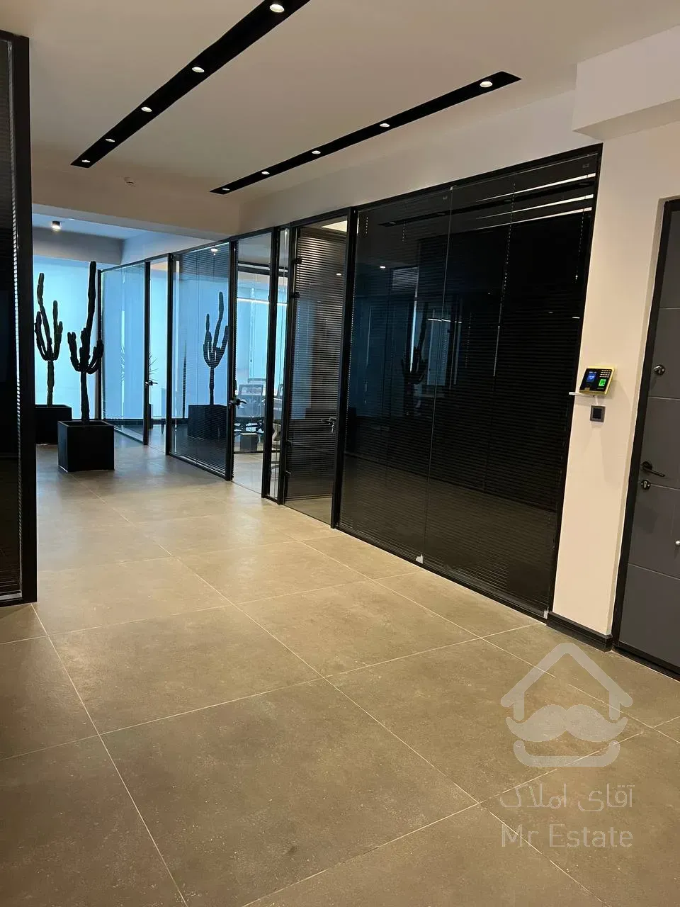 برج لوکس اقدسیه