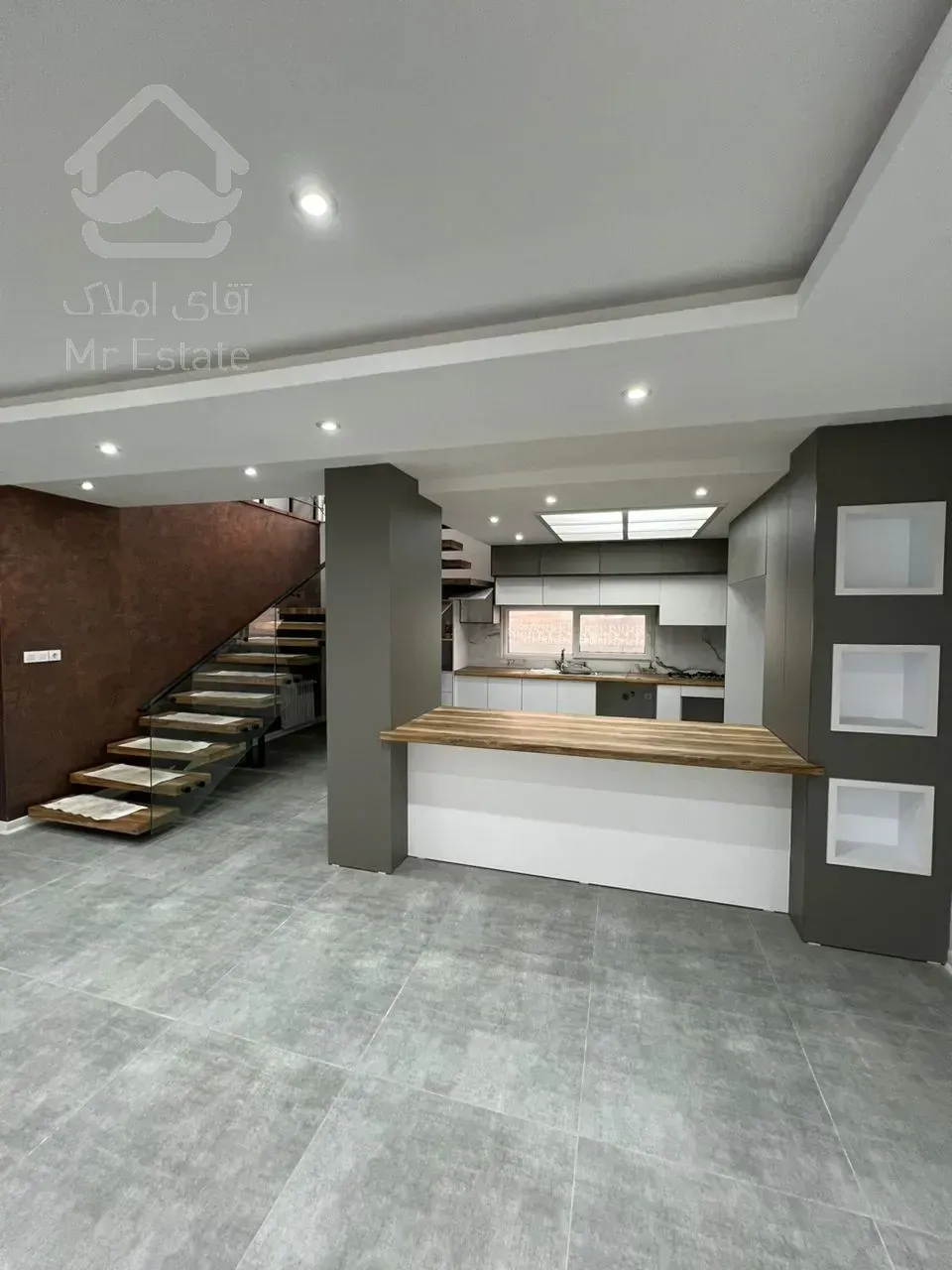 ویلایی ۳۱۲ متری در پاسداران