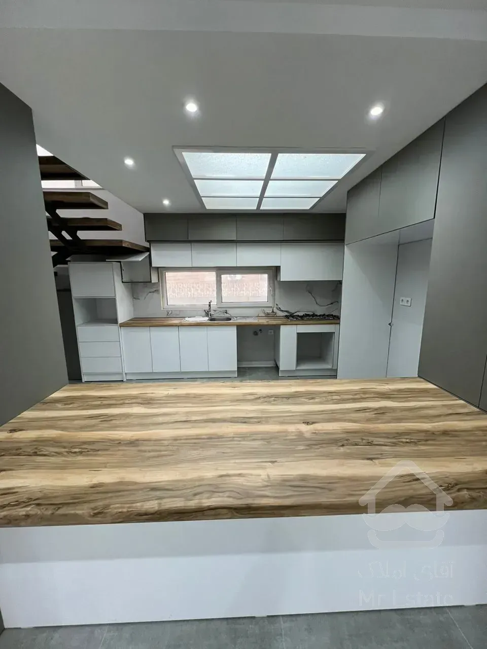 ویلایی ۳۱۲ متری در پاسداران