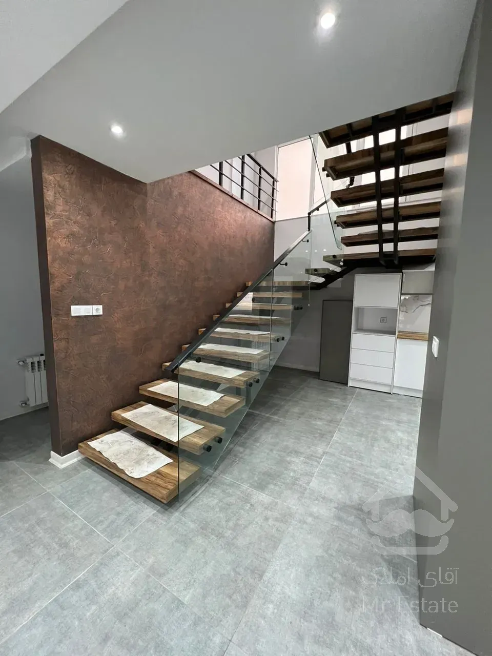 ویلایی ۳۱۲ متری در پاسداران