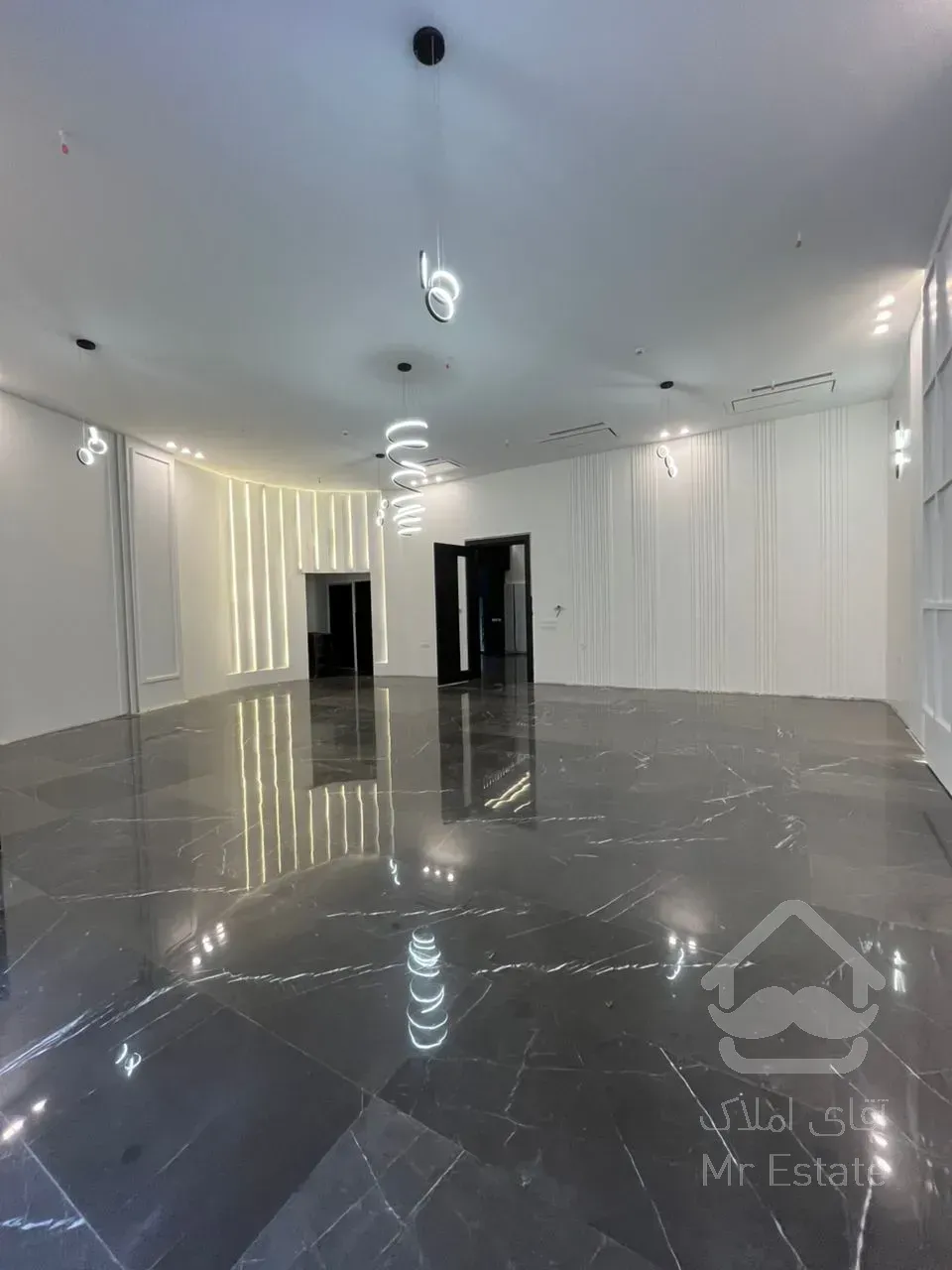 رهن و اجاره 250 متر فرمانیه سوپر لوکس منطقه 1