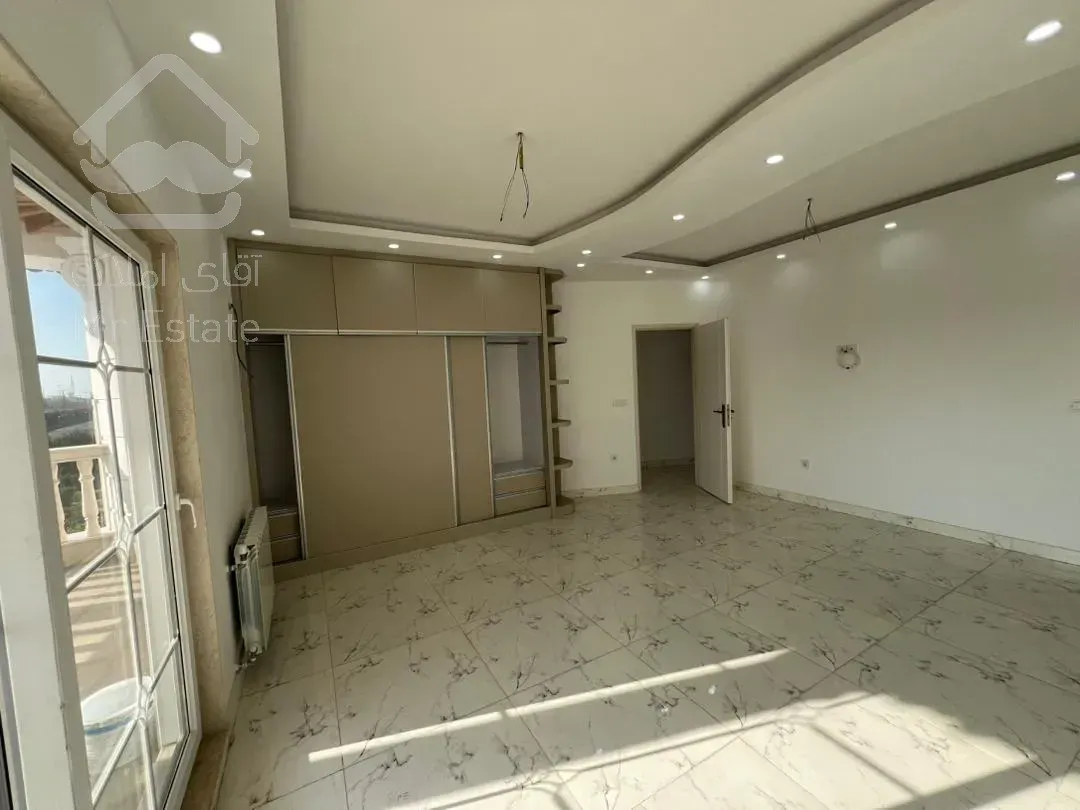 ویلایی ۳۵۰ متری تریپلکس در شهرک دهکده ساحلی