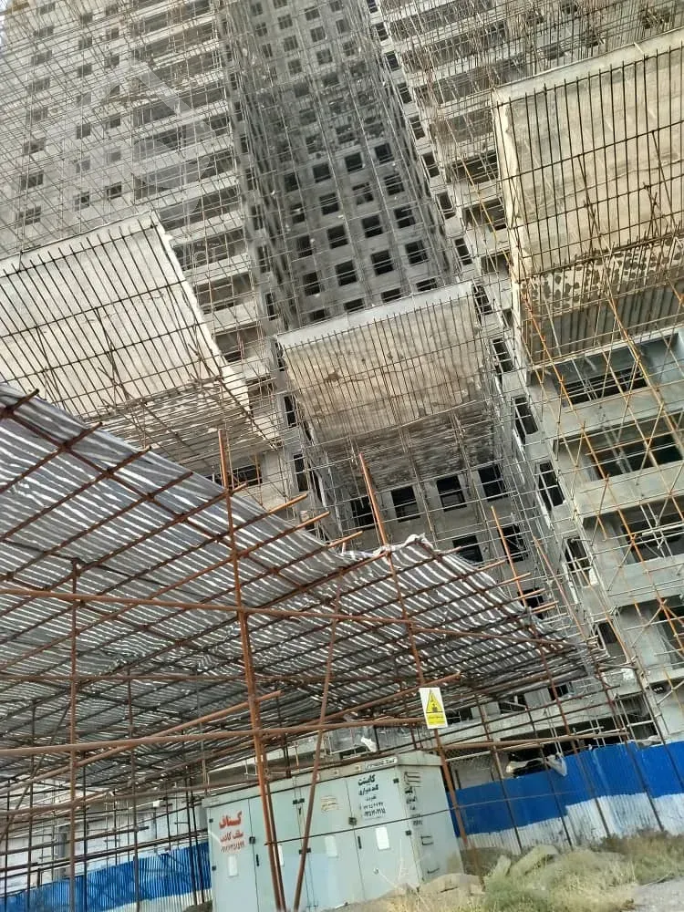 پیش فروش   واحد ۱۰۹ متری برج لاکچری  دریاچه چیتگر