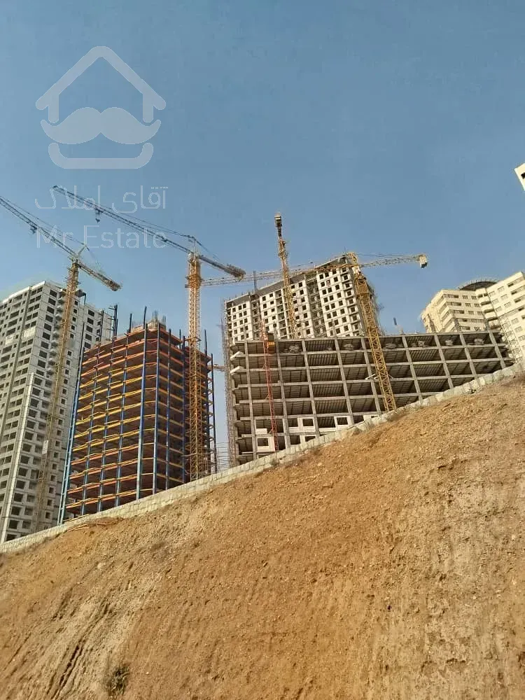 پیش فروش  واحد ۱۳۳ متری برج  لاکچری و لوکس  در منطقه ۲۲