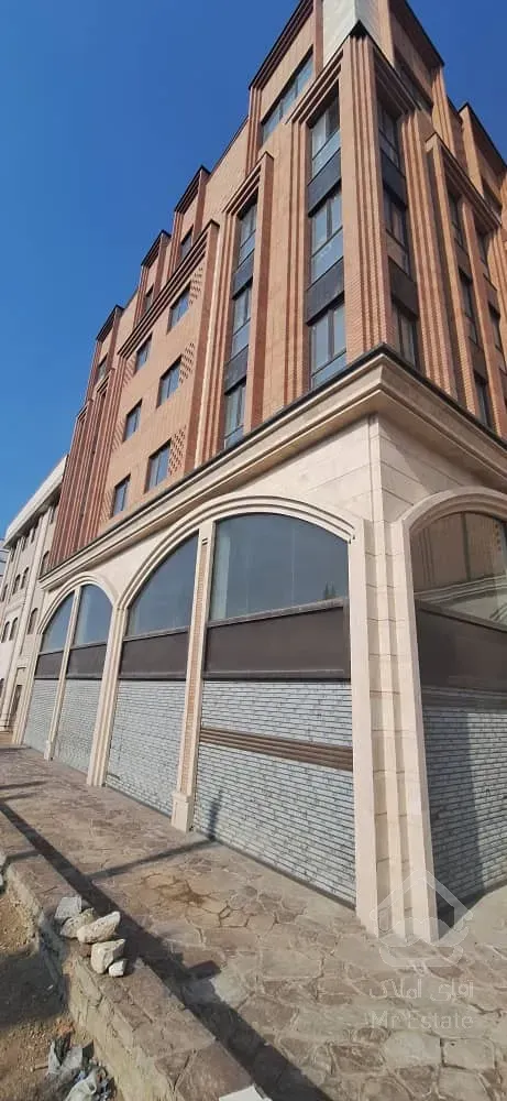 فروش مرکز تجاری اداری در بهترین منطقه البرز