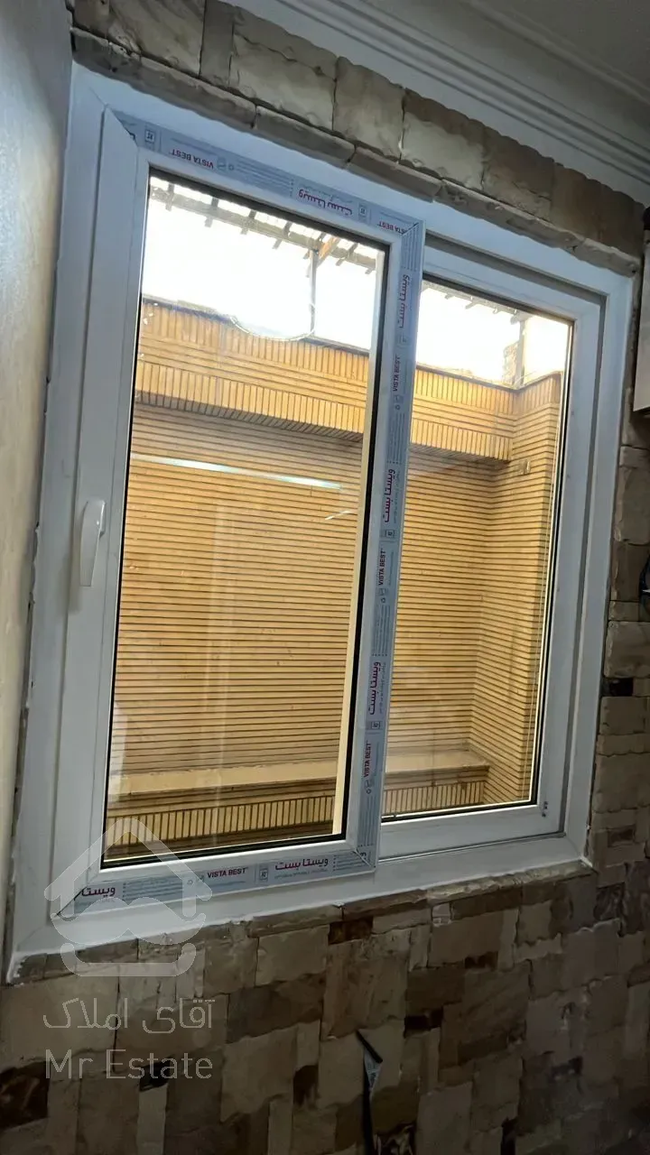 درب و پنجره‌دوجداره(UPVC)، توری پلیسه، جلو بالکن،  جان‌پناه شیشه ای، حفاظ آهنی، آلومینیوم