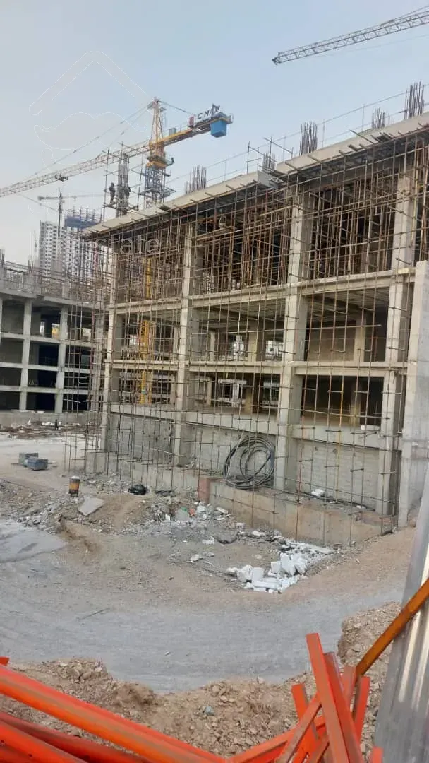 پیش فروش واحد دریاچه برج لوکس و هوشمند