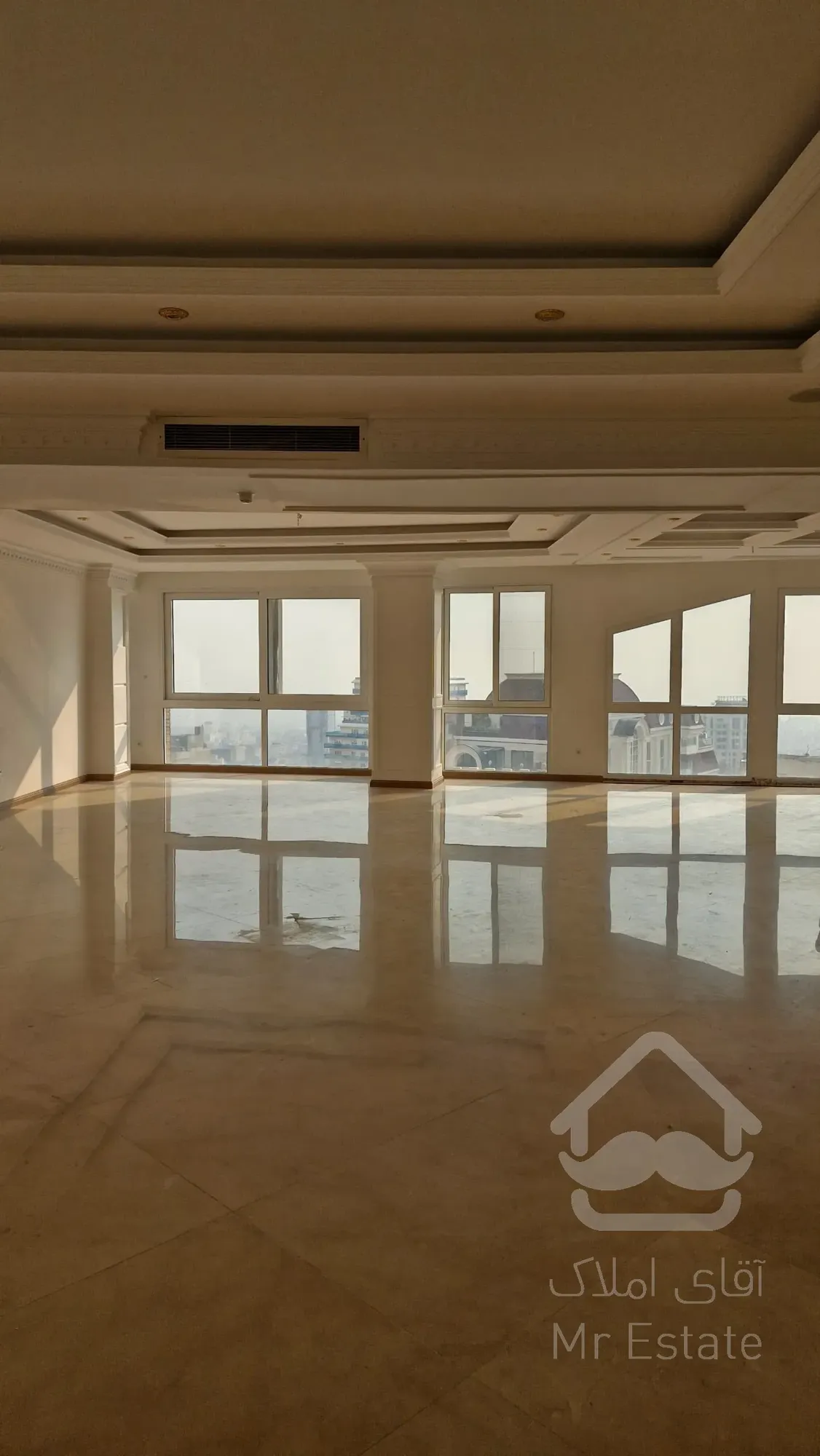 فروش پنت هاوس ۲۵۰متری ۳ خوابه در مرجان