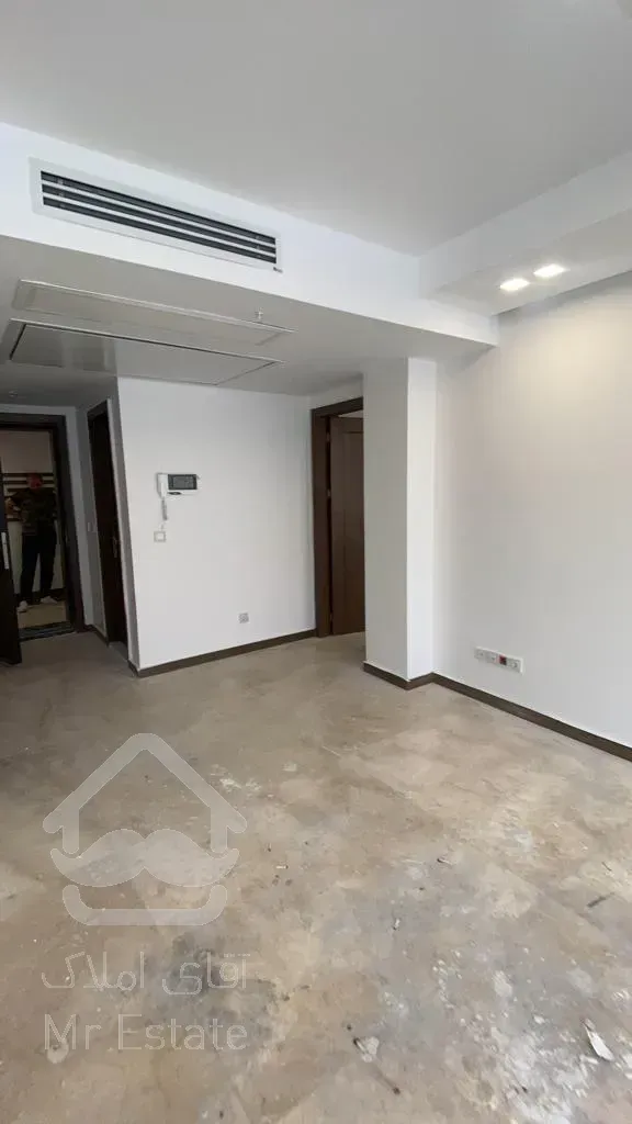 ۷۰ متر سند اداری بر نیاوران ، نوساز و مدرن ، ویو ابدی