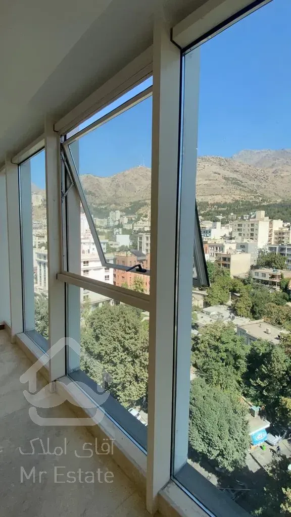 ۷۰ متر سند اداری بر نیاوران ، نوساز و مدرن ، ویو ابدی