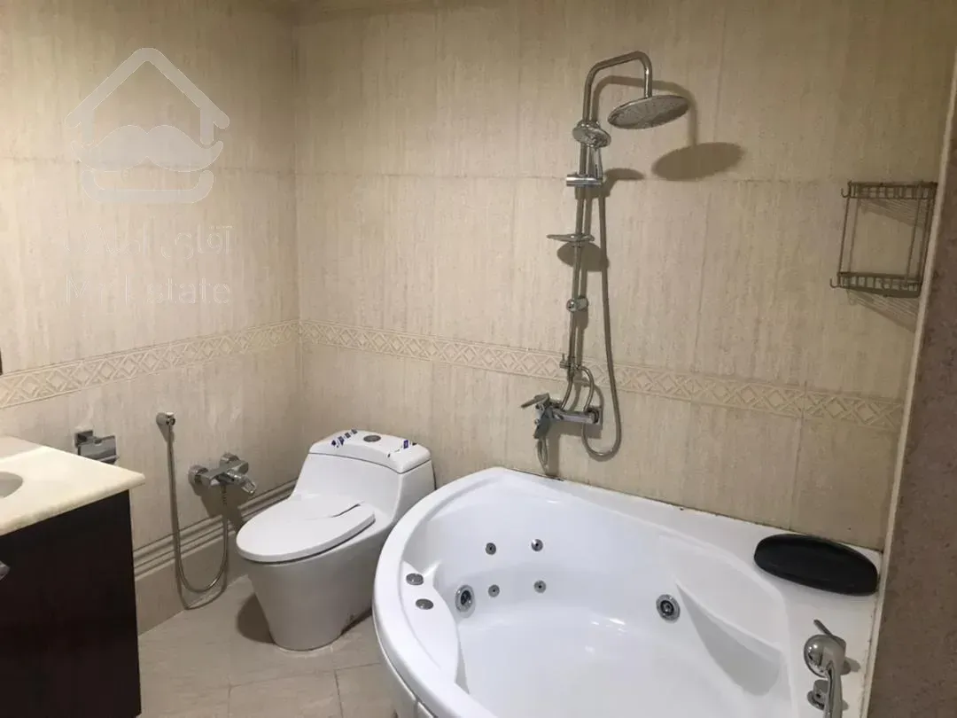 خرید کلنگی ویلایی جواز دار 440 متری در کاشانک