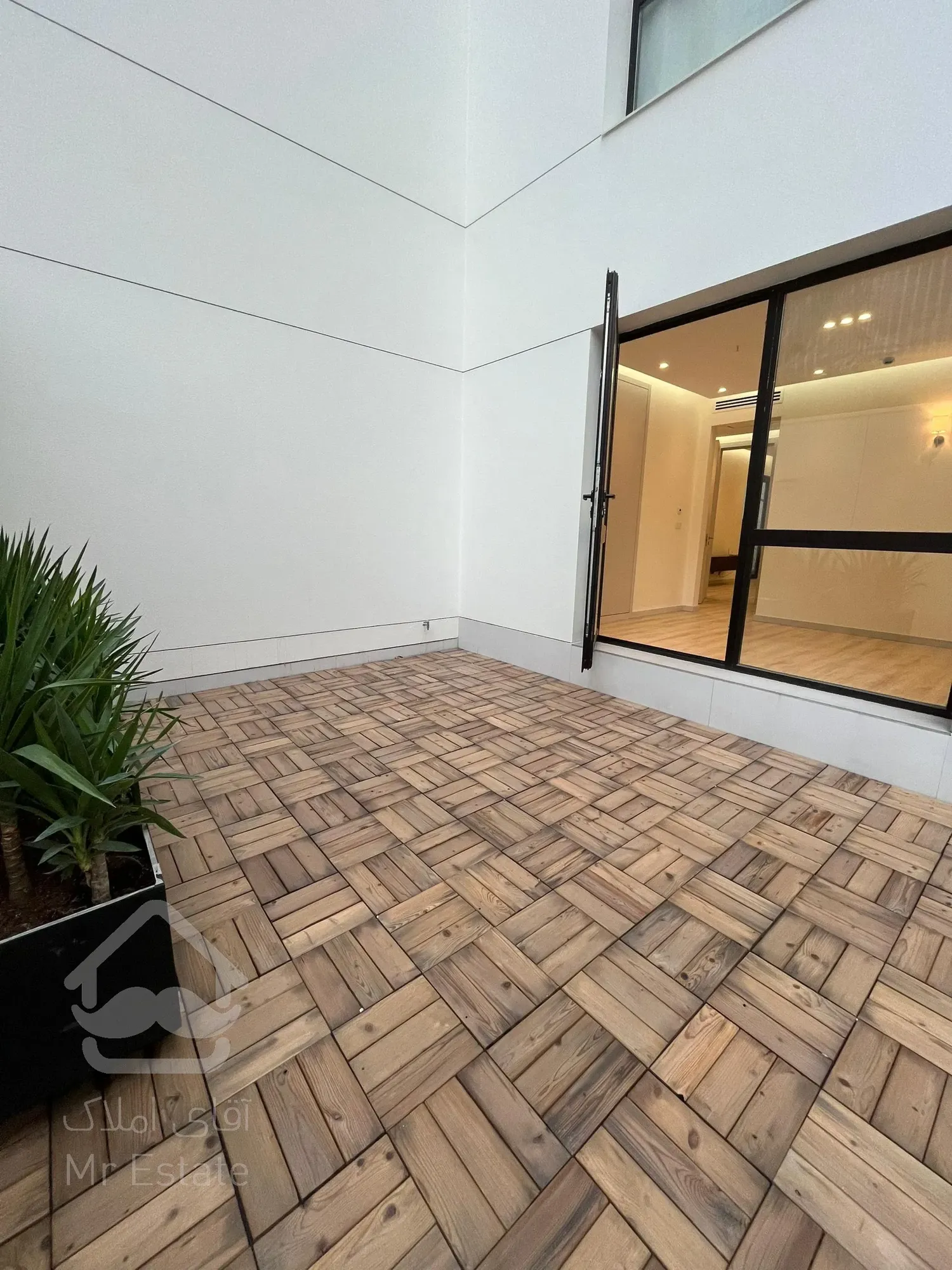 خرید آپارتمان 285 متر اکازیون نیاوران