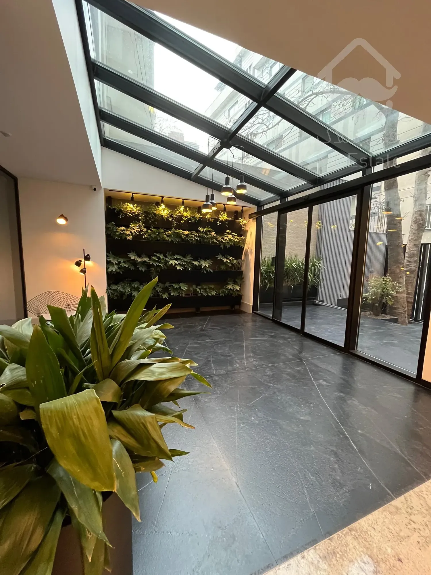 خرید آپارتمان 285 متر 3 خواب در نیاوران مدرن و نوساز تکواحدی