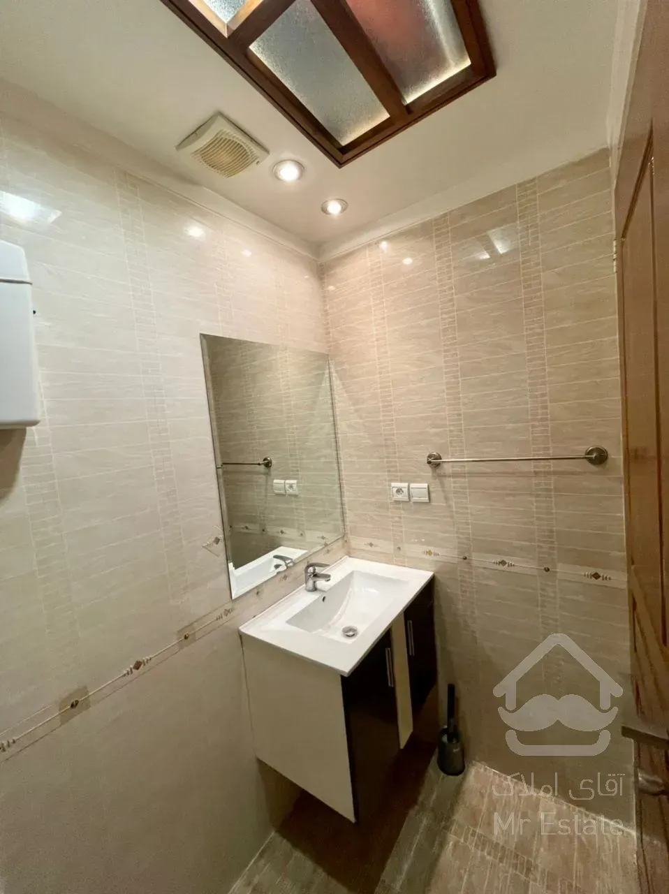 آپارتمان 95 متر 2خواب مستر 2پارکینگ منطقه 1