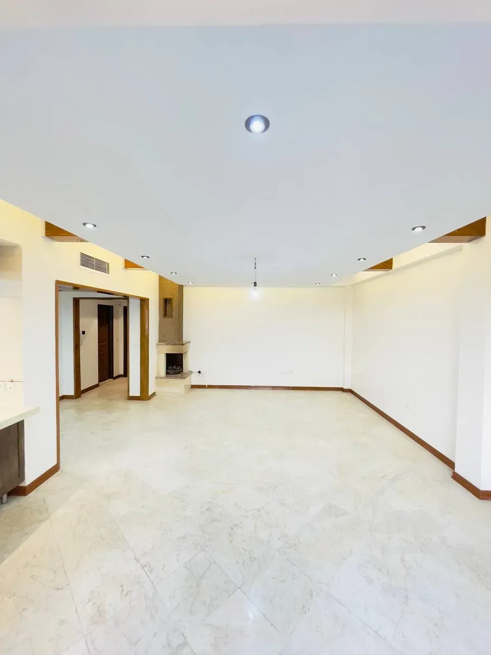 آپارتمان 95 متر 2خواب مستر 2پارکینگ منطقه 1