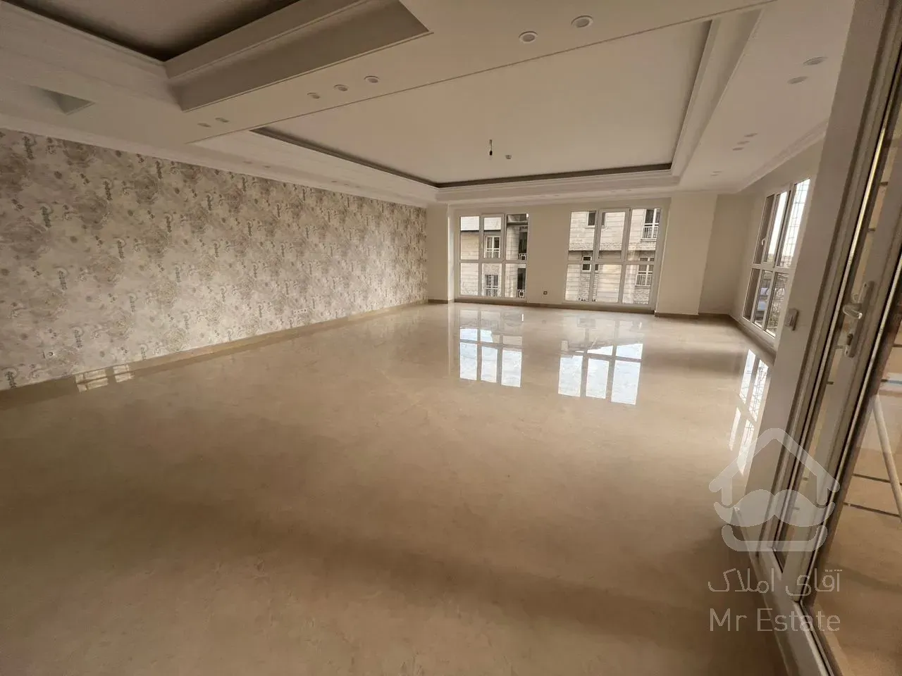 خرید آپارتمان موقعیت اداری مطهری 125 متر