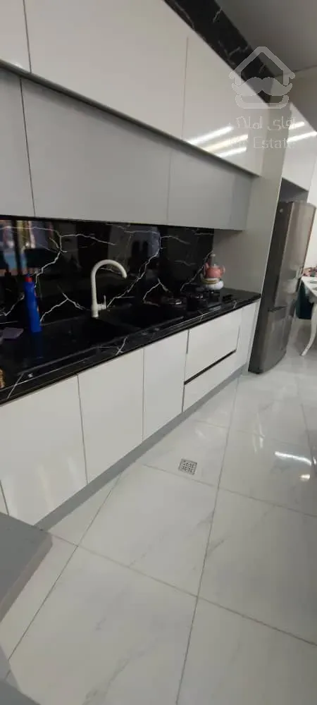 فروش ۵۲۵ متر ویلا با سند ۶دانگ عرصه و اعیان