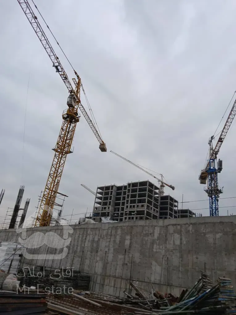 واحد ۹۲ متری لوکیشن عالی اقساطی