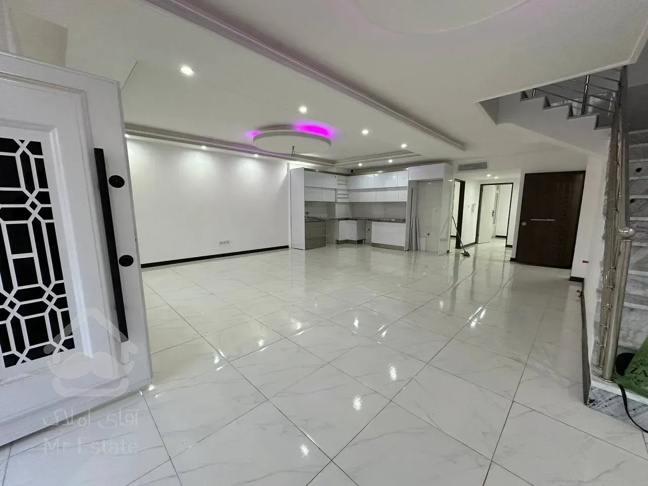 ویلای دوطبقه فول لاکچری