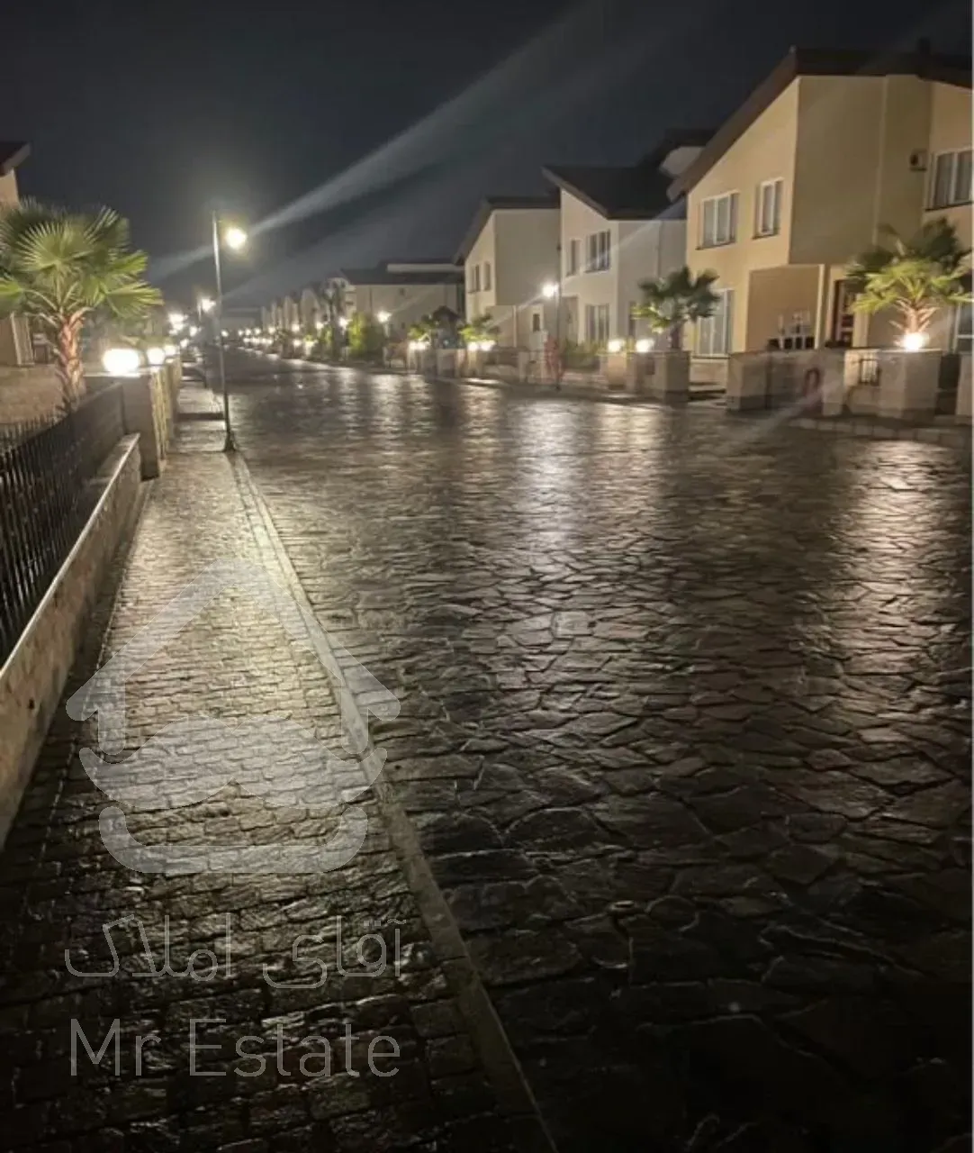 فروش ویلای ۲۰۰ متری۳ خواب شهرکی  متل قو