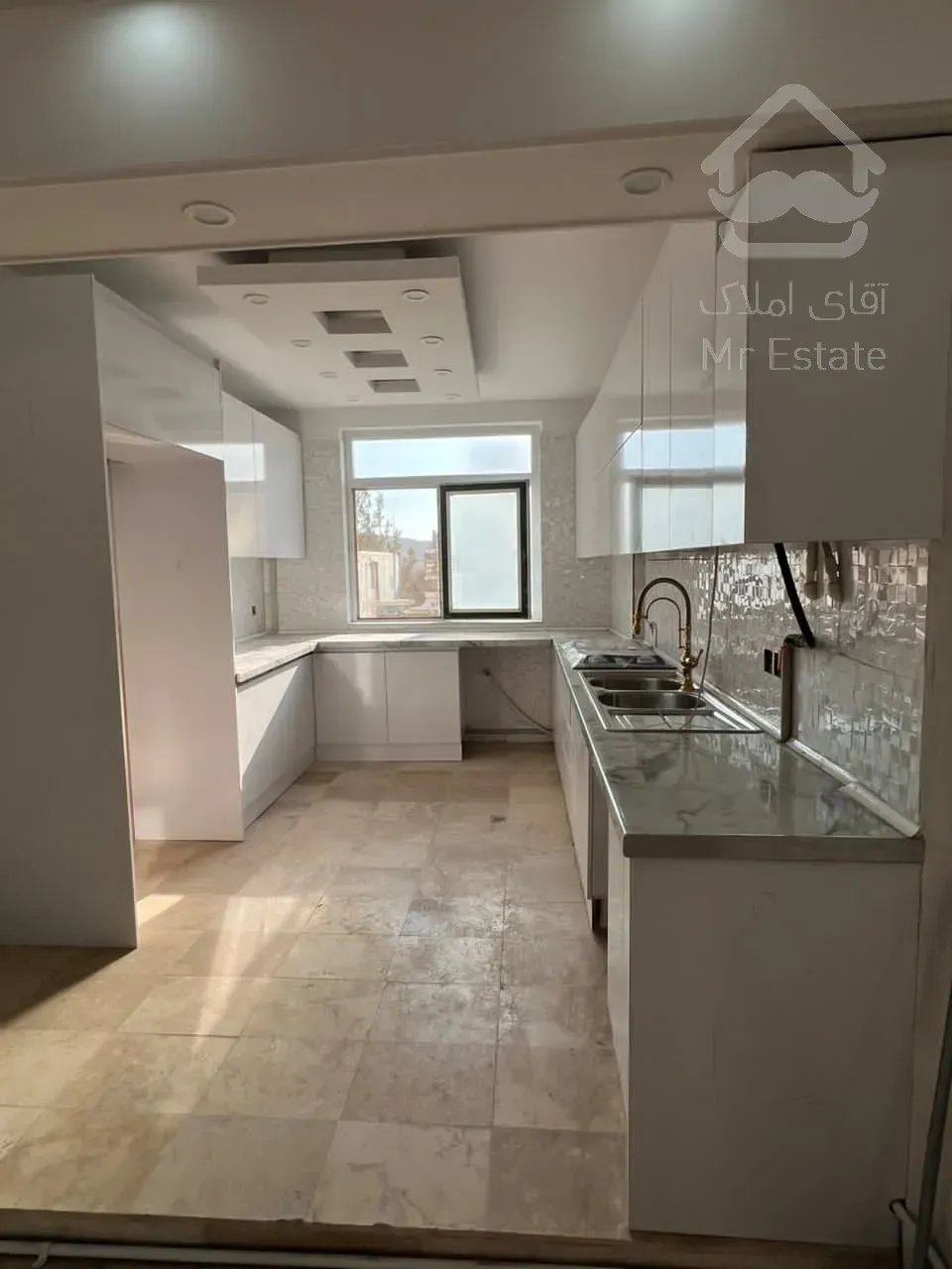 پیش فروش واحد ۱۱۹متری منطقه ۲۲خوش نقشه امکانات هتلینگ بدون پرتی