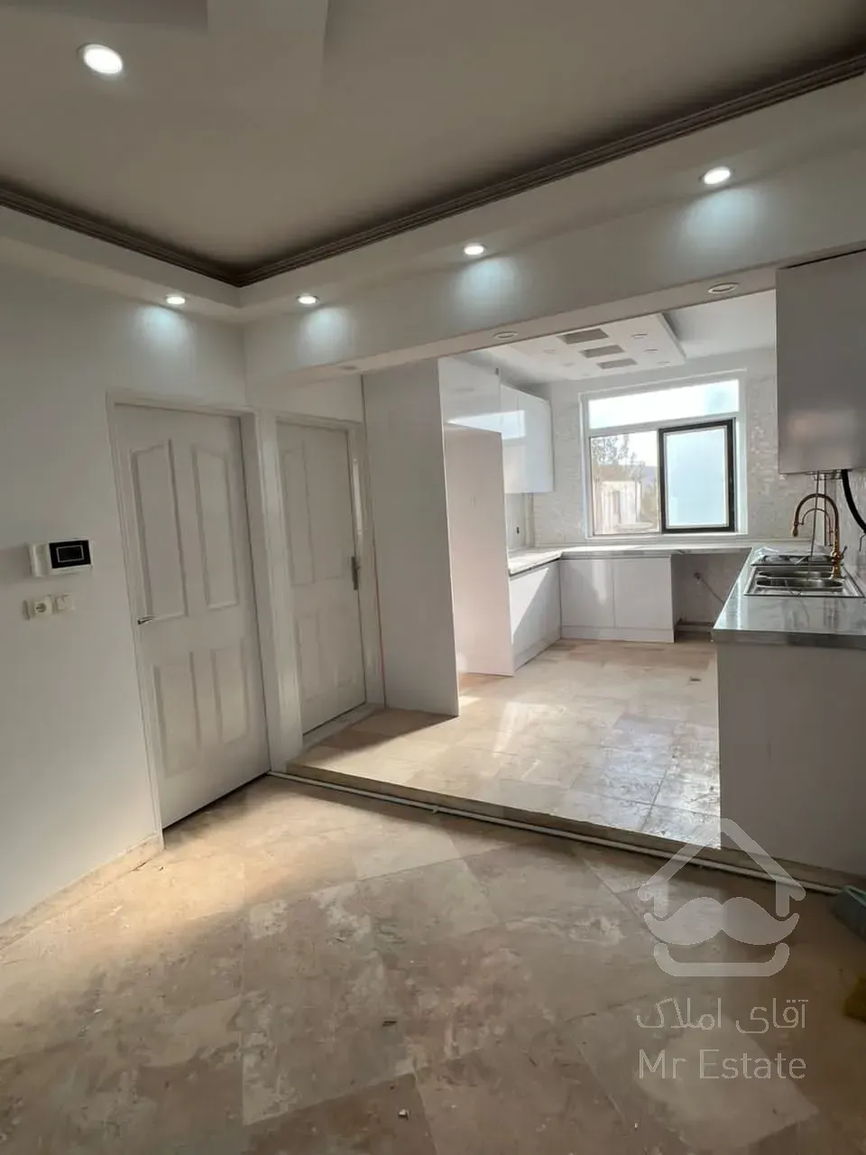 پیش فروش واحد ۱۱۹متری منطقه ۲۲خوش نقشه امکانات هتلینگ بدون پرتی